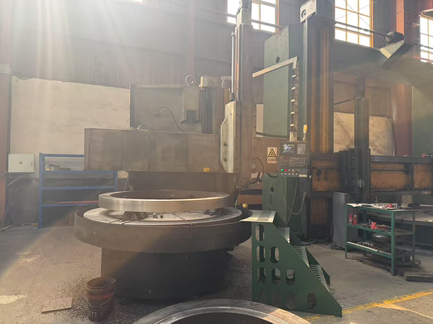 2.6米數(shù)控立車(chē) 2.6米數(shù)控立車(chē)